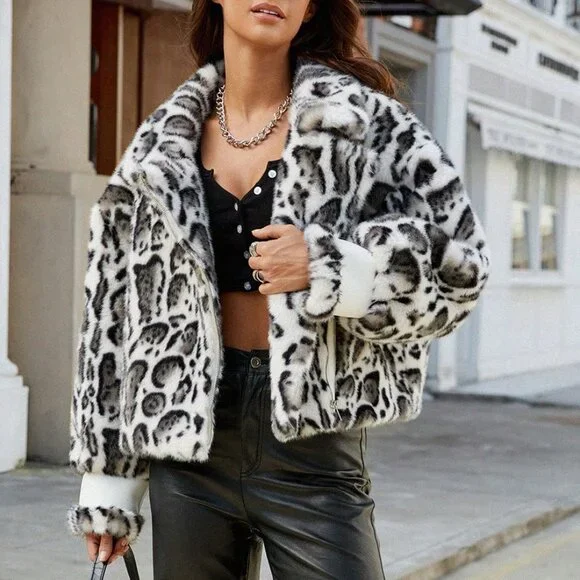 Glam Girl Women's Leopard Print Faux fur large collar zip up coat - Picture 6 of 7